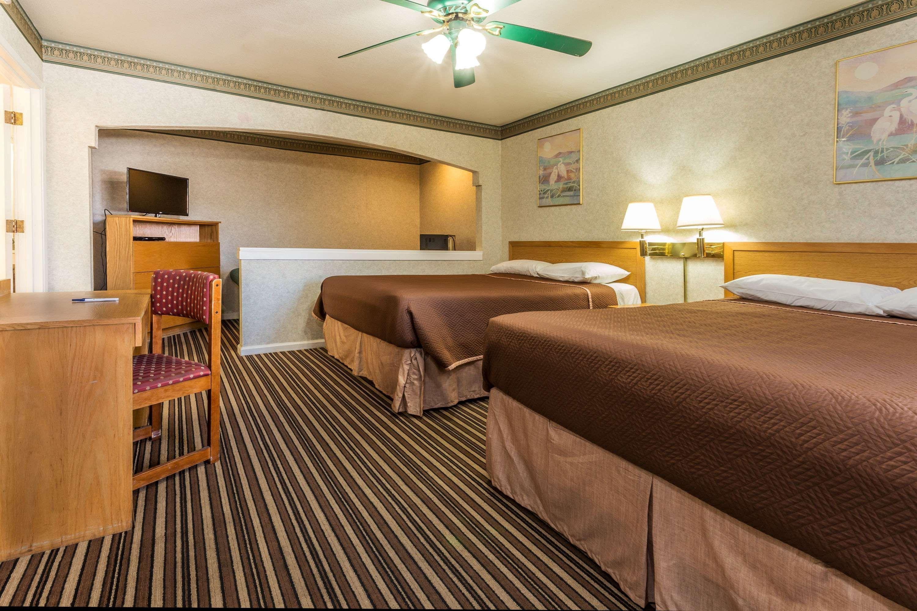 Yosemite Parkway Hotell Merced Exteriör bild
