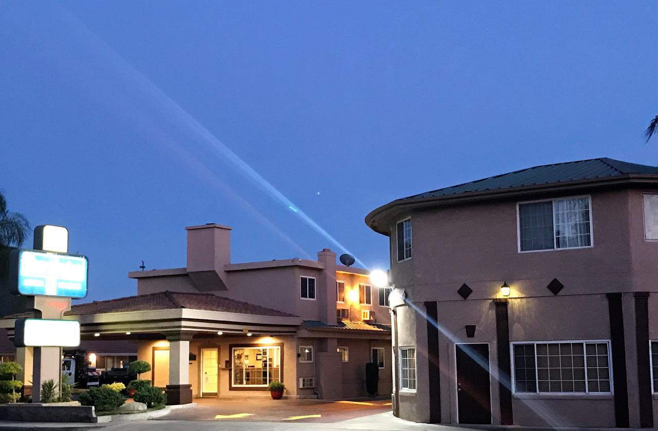 Yosemite Parkway Hotell Merced Exteriör bild